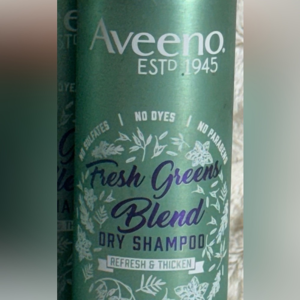 Aveeno FreshGreens Blend Dry Shampoo